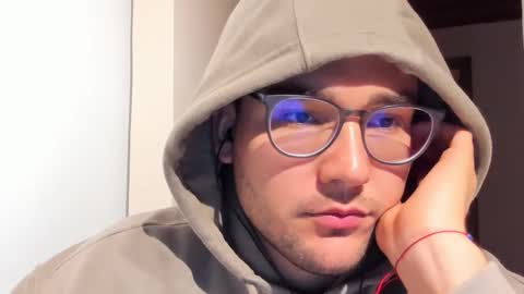 Vito Ferrer online show from February 2025 01:48:02 AM