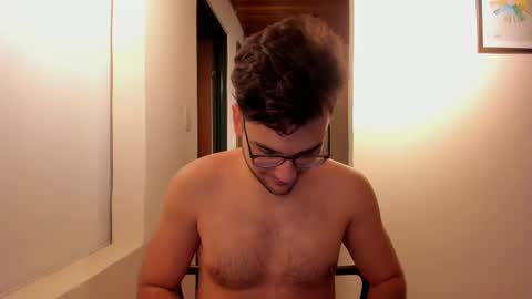 Vito Ferrer online show from October 2025 03:53:01 AM