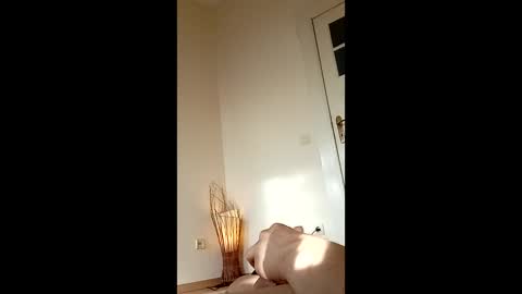 Snapshot of vitosch chatting on May 2026 05:12:01 AM vitosch online show from May 2026 05:12:01 AM