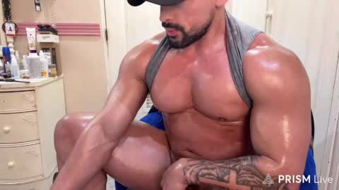 vittohammer online show from April 2026 09:42:01 PM