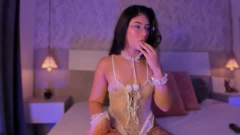 Vttoria online show from March 2026 02:32:01 PM