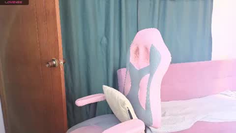 Snapshot of vittoria_lombardi07 chatting on June 2026 09:15:02 AM VITTORIA online show from June 2026 09:15:02 AM