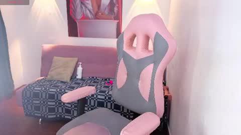 Snapshot of vittoria_lombardi07 chatting on July 2026 07:15:02 AM VITTORIA online show from July 2026 07:15:02 AM