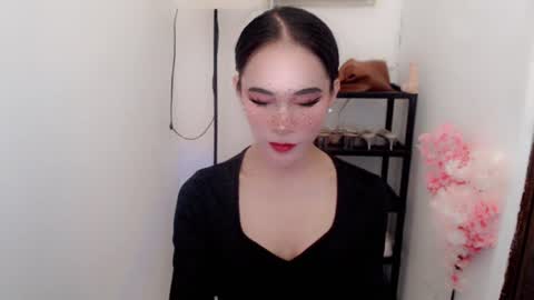 Snapshot of vivahotbabessandra chatting on June 2026 10:15:01 AM SANDRA GOING YOU online show from June 2026 10:15:01 AM
