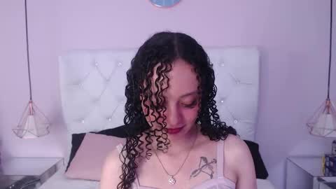 Vivi online show from October 2025 02:54:01 AM