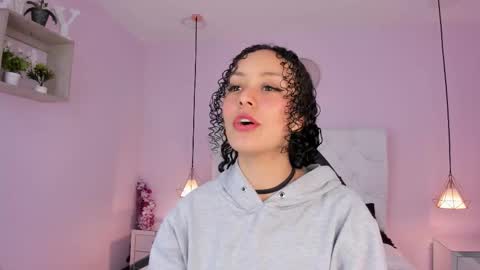 Vivi online show from November 2025 03:39:02 AM