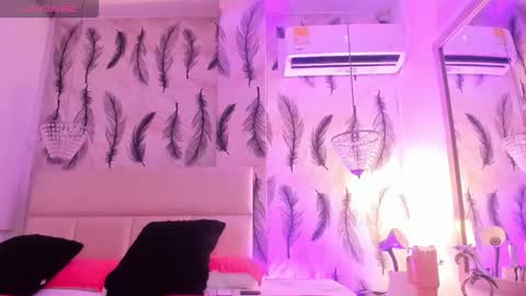 Viviana  online show from October 2025 11:04:01 PM