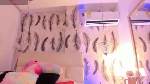 Viviana  online show from October 2025 10:48:02 PM