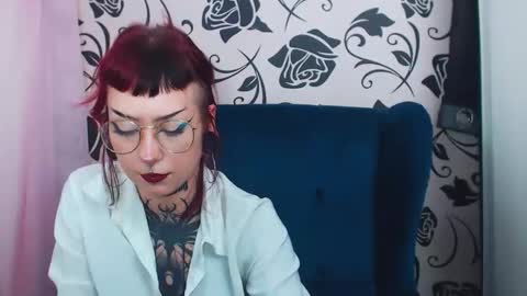 ViviaDarc online show from September 2025 05:39:02 PM