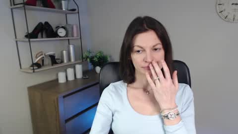 Snapshot of vivian_dream chatting on February 2025 10:20:02 AM Vivian online show from February 2025 10:20:02 AM