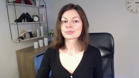 Snapshot of vivian_dream chatting on February 2025 06:51:01 AM Vivian online show from February 2025 06:51:01 AM