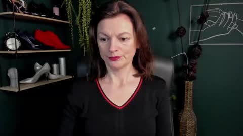 Snapshot of vivian_dream chatting on March 2025 07:02:01 AM Vivian online show from March 2025 07:02:01 AM