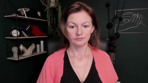 Snapshot of vivian_dream chatting on September 2025 08:14:01 AM Vivian online show from September 2025 08:14:01 AM