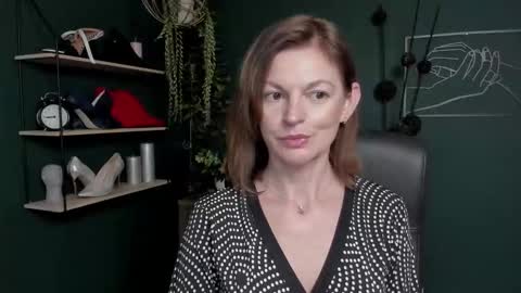 Snapshot of vivian_dream chatting on September 2025 06:35:01 AM Vivian online show from September 2025 06:35:01 AM