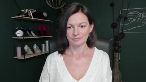 Snapshot of vivian_dream chatting on September 2025 08:28:02 AM Vivian online show from September 2025 08:28:02 AM