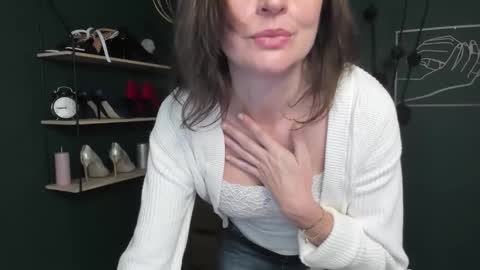 Snapshot of vivian_dream chatting on September 2025 07:01:01 AM Vivian online show from September 2025 07:01:01 AM