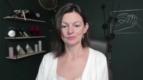 Snapshot of vivian_dream chatting on September 2025 06:40:01 AM Vivian online show from September 2025 06:40:01 AM