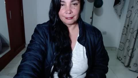 vivian_milf_paint online show from October 2025 04:09:02 AM