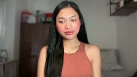 Snapshot of vivian_roberts chatting on April 2026 01:18:02 AM Vivian online show from April 2026 01:18:02 AM