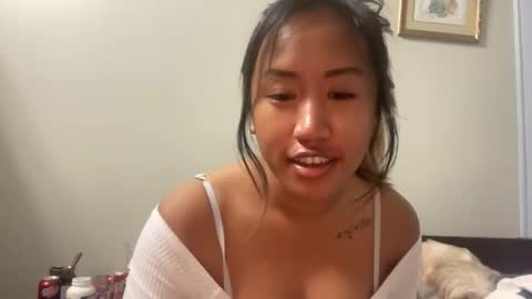 Snapshot of viviandela97 chatting on April 2026 03:42:01 AM viviandela97 online show from April 2026 03:42:01 AM