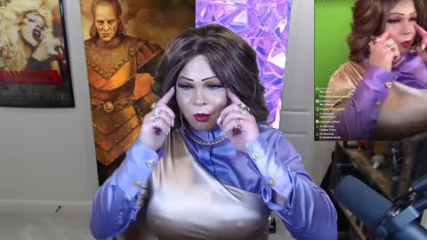 Snapshot of vivianfrost chatting on January 2025 05:08:02 AM VivianFrosty online show from January 2025 05:08:02 AM