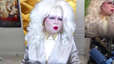 Snapshot of vivianfrost chatting on November 2025 04:34:02 AM VivianFrosty online show from November 2025 04:34:02 AM