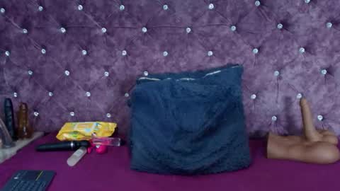 VivianRose online show from April 2026 04:46:01 AM