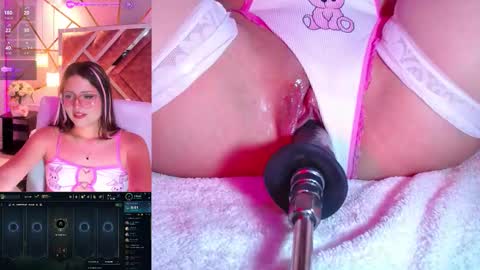 Snapshot of vivicute_ chatting on September 2025 02:16:02 PM Vivian online show from September 2025 02:16:02 PM