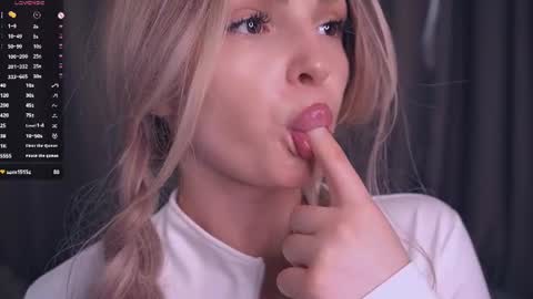 Snapshot of vivid_girls chatting on June 2026 08:59:02 AM Nelly and Mari online show from June 2026 08:59:02 AM