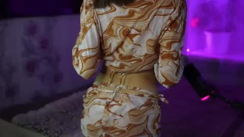 vivien_cutie online show from September 2025 05:40:02 PM