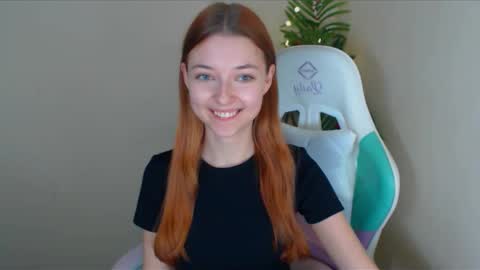 Vivien online show from December 2024 01:07:02 AM