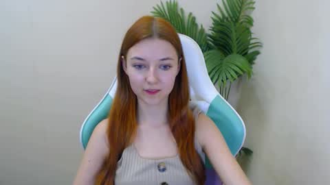 Vivien online show from January 2025 09:44:02 PM