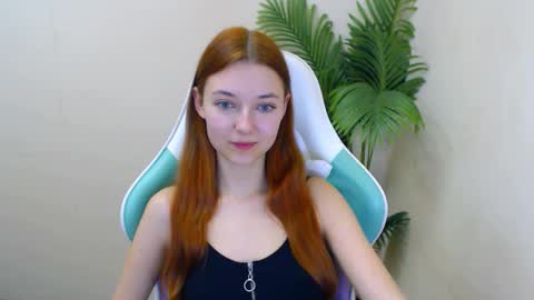 Vivien online show from January 2025 12:44:02 AM