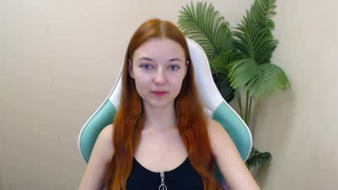 Vivien online show from February 2025 04:15:02 PM