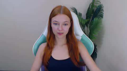 Vivien online show from October 2025 06:05:02 PM