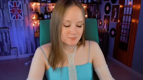 Vivien online show from December 2024 03:24:02 PM