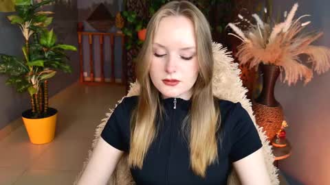 Vivien online show from May 2026 05:16:01 AM