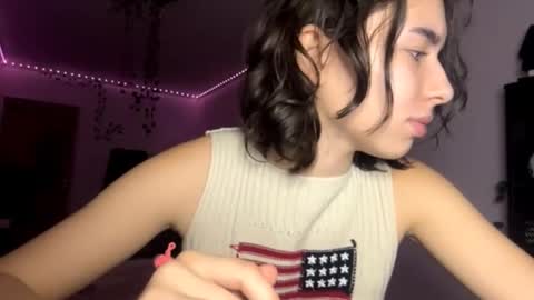 Vivi online show from November 2025 04:20:02 PM