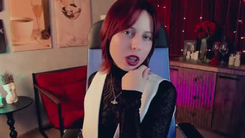 Snapshot of viviennehebert chatting on May 2026 12:57:02 PM Vivienne online show from May 2026 12:57:02 PM