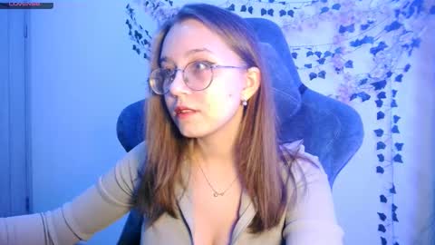 Snapshot of vivivivikkie chatting on October 2025 08:29:02 PM vivivivikkie online show from October 2025 08:29:02 PM