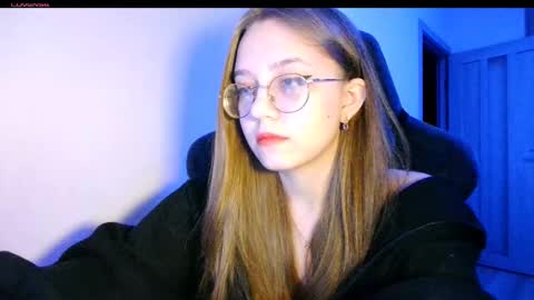 vivivivikkie online show from February 2026 11:27:02 PM