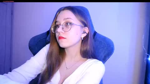 vivivivikkie online show from March 2026 10:15:02 PM