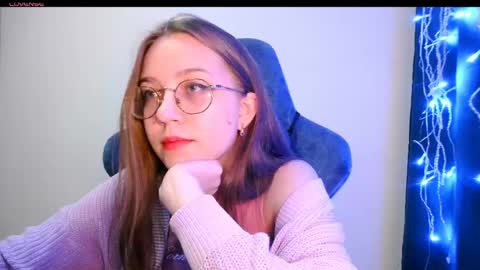 Snapshot of vivivivikkie chatting on April 2026 08:55:01 PM vivivivikkie online show from April 2026 08:55:01 PM