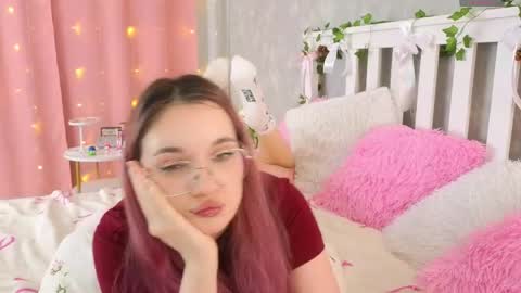 Snapshot of vivyboo111 chatting on May 2026 08:14:01 PM vivyboo111 online show from May 2026 08:14:01 PM