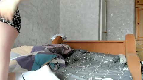 Snapshot of vixen_lab chatting on April 2026 07:06:01 AM Nika 18 . online show from April 2026 07:06:01 AM