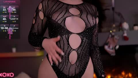 Snapshot of vixenamour chatting on December 2024 10:01:01 PM vixenamour online show from December 2024 10:01:01 PM