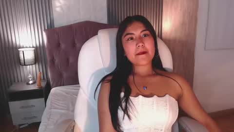 Snapshot of vixennilo chatting on October 2025 03:48:01 AM Vi online show from October 2025 03:48:01 AM