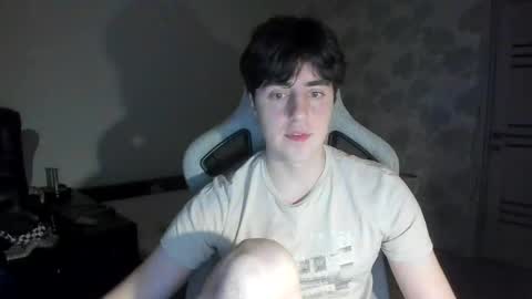 Snapshot of vlad1605 chatting on April 2026 06:19:02 PM Martin online show from April 2026 06:19:02 PM