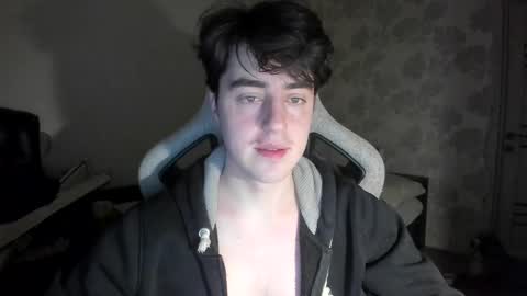 Snapshot of vlad1605 chatting on April 2026 05:15:02 PM Martin online show from April 2026 05:15:02 PM