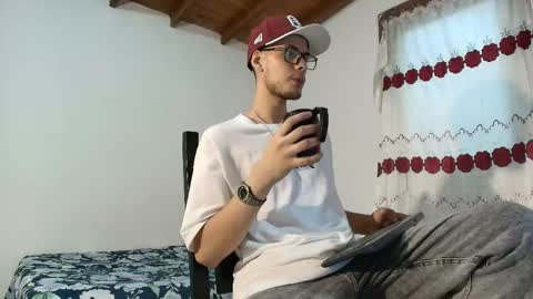 Snapshot of vlad__night chatting on May 2026 03:44:02 AM Vlad online show from May 2026 03:44:02 AM